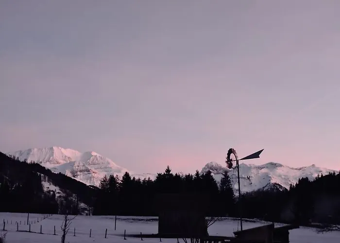 דירה Urchige 2-zimmerwohnung